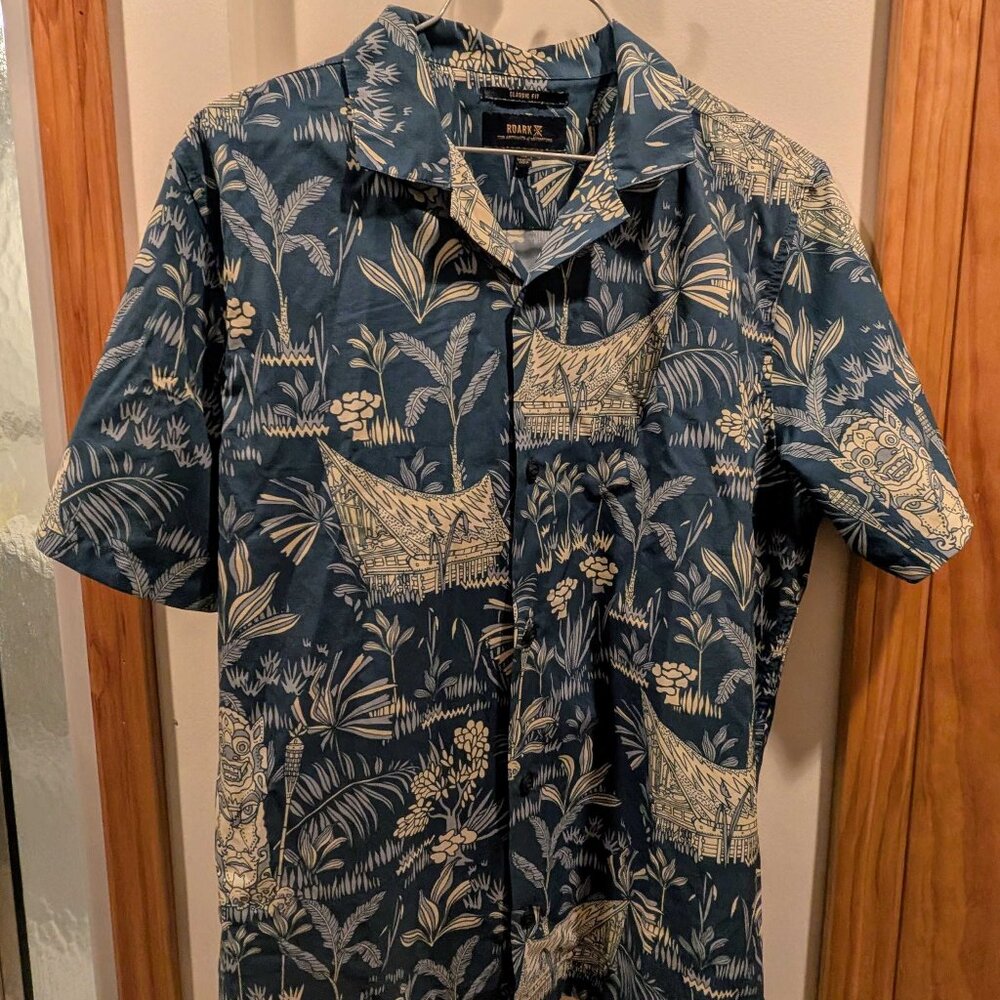 Roark tropical quick dry button up M